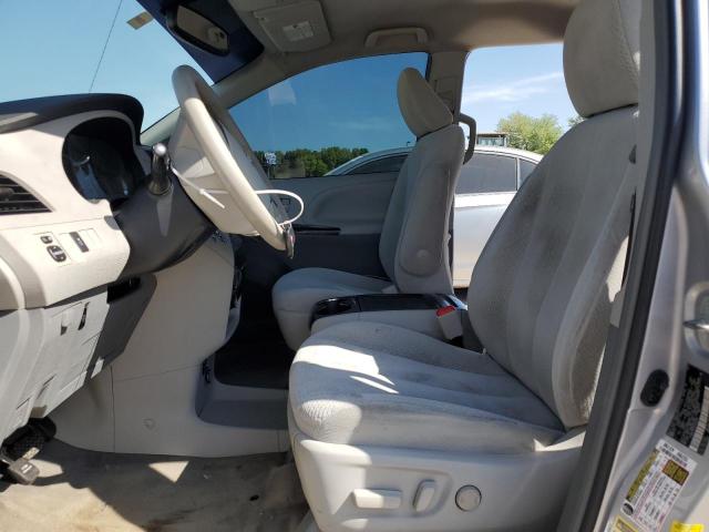 Photo 7 from auction – 2012 TOYOTA SIENNA LE with VIN 5TDKK3DC5CS209762