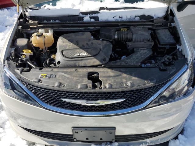 Photo 12 from auction – 2017 CHRYSLER PACIFICA L with VIN 2C4RC1CG8HR644800