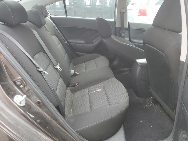 Photo 10 from auction – 2017 KIA FORTE LX with VIN 3KPFK4A76HE108049