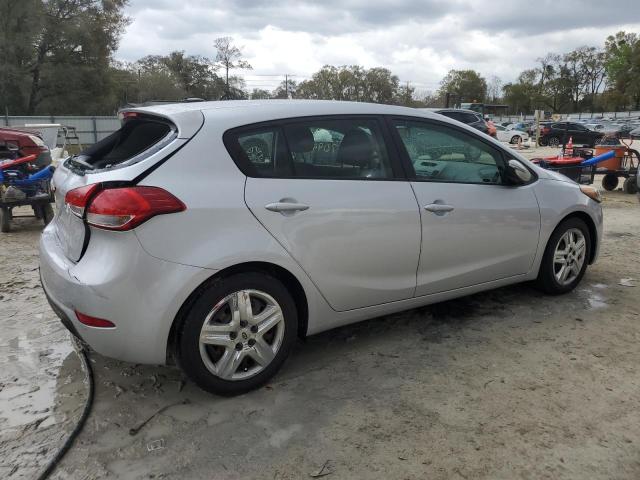 Photo 3 from auction – 2016 KIA FORTE LX with VIN KNAFK5A87G5547766