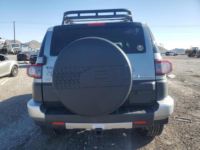 Photo 6 from auction – 2012 TOYOTA FJ CRUISER with VIN JTEBU4BF3CK145950