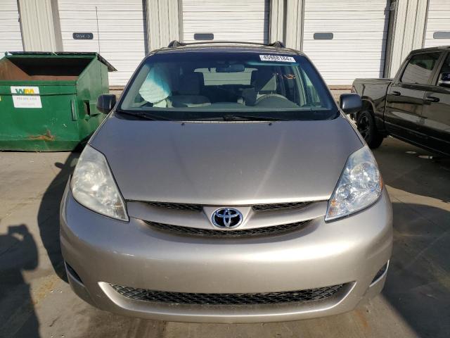 Photo 5 from auction – 2010 TOYOTA SIENNA CE with VIN 5TDKK4CC5AS290931