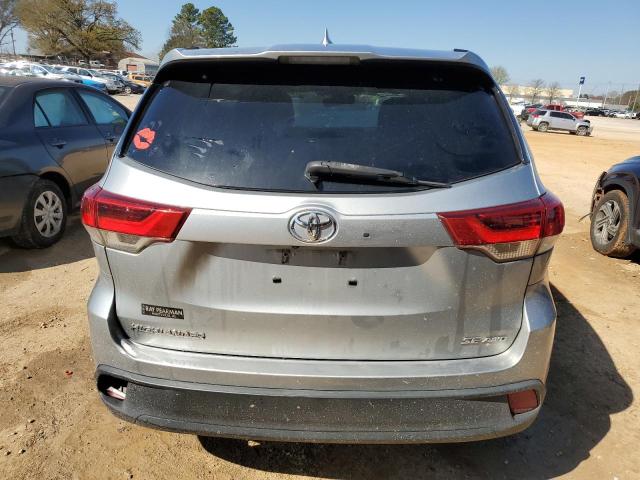 Photo 6 from auction – 2017 TOYOTA HIGHLANDER with VIN 5TDJZRFH7HS423971