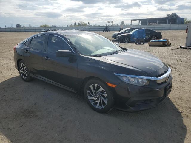 Foto 4 de la subasta – 2017 HONDA CIVIC EX con VIN 19XFC2F78HE228378