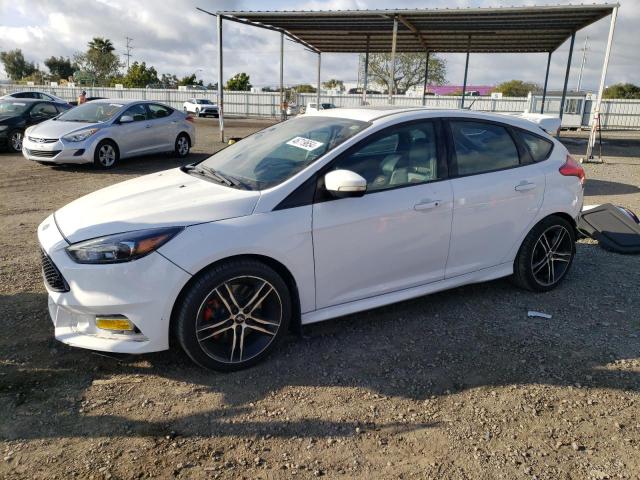 FORD FOCUS ST 2015 with VIN 1FADP3L96FL256892 - Photo from auction
