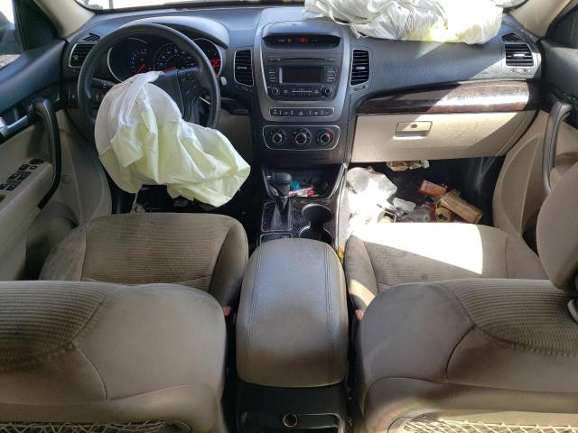 Photo 8 from auction – 2015 KIA SORENTO LX with VIN 5XYKT3A67FG620951