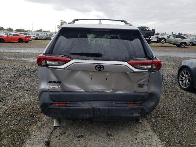 Photo 6 from auction – 2020 TOYOTA RAV4 XLE with VIN JTMP1RFV4LJ029003