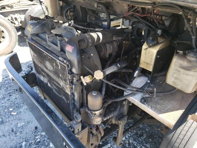 Photo 7 from auction – 1999 FREIGHTLINER CHASSIS M with VIN 4UZA4FF47XCA49841