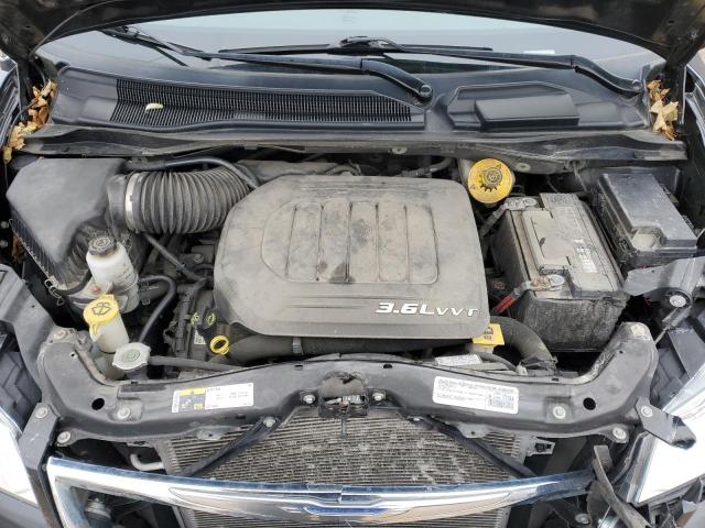 Photo 12 from auction – 2015 CHRYSLER TOWN & COU with VIN 2C4RC1BG0FR577558