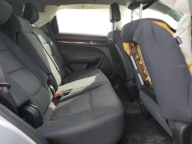 Photo 10 from auction – 2013 KIA SORENTO LX with VIN 5XYKT3A69DG320180