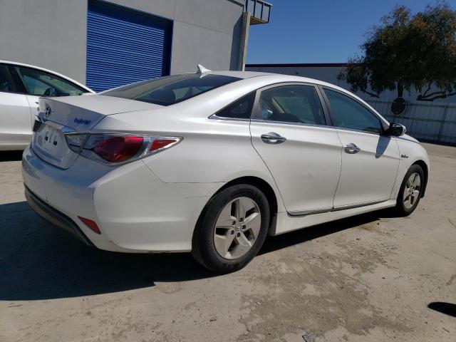 Photo 3 from auction – 2011 HYUNDAI SONATA HYB with VIN KMHEC4A49BA004367