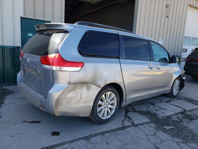 Photo 3 from auction – 2013 TOYOTA SIENNA XLE with VIN 5TDDK3DC5DS055368