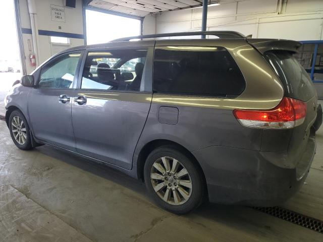 Photo 2 from auction – 2012 TOYOTA SIENNA XLE with VIN 5TDDK3DC4CS044621