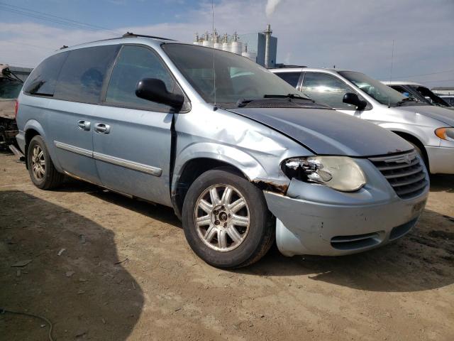 Photo 4 from auction – 2005 CHRYSLER TOWN & COU with VIN 2C4GP54L15R433562