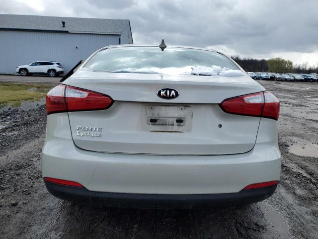 Photo 6 from auction – 2015 KIA FORTE LX with VIN KNAFK4A60F5271132