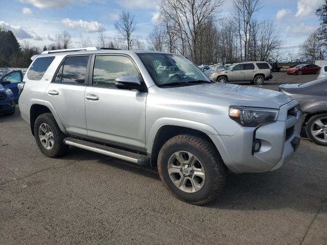 Photo 4 from auction – 2015 TOYOTA 4RUNNER SR with VIN JTEBU5JR3F5220568