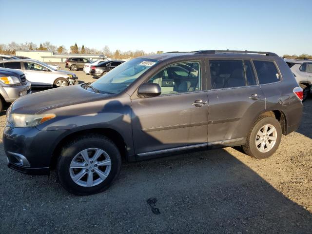 TOYOTA HIGHLANDER 2011 with VIN 5TDZK3EH3BS039473 - Photo from auction