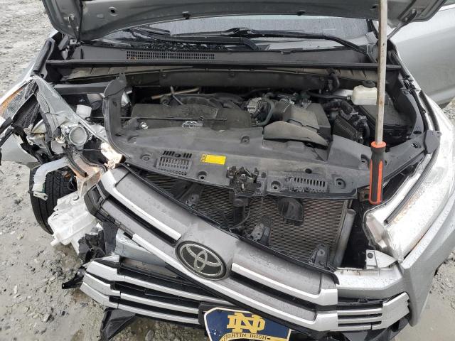 Photo 12 from auction – 2019 TOYOTA HIGHLANDER with VIN 5TDKZRFH7KS559108