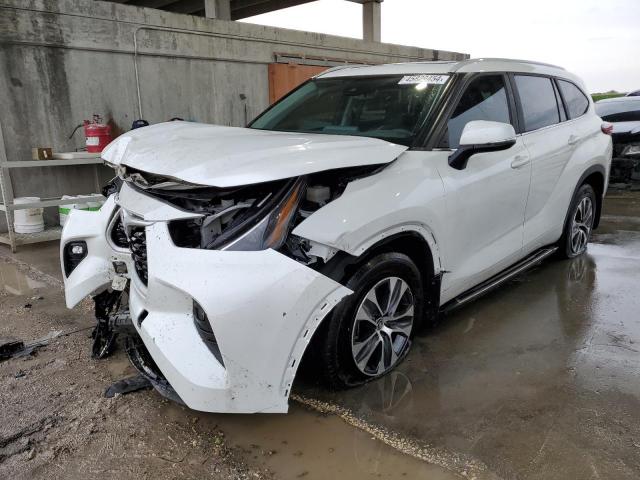 TOYOTA HIGHLANDER 2023 مع رقم تعريف المركبة 5TDKDRBH8PS009069 - صورة من المزاد