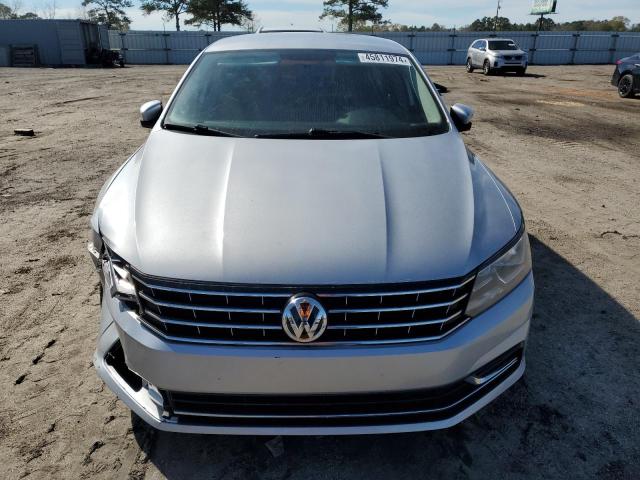 Photo 5 from auction – 2017 VOLKSWAGEN PASSAT S with VIN 1VWAT7A37HC085293