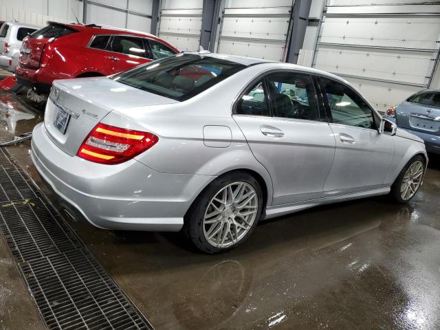 Photo 3 from auction – 2012 MERCEDES-BENZ C 300 4MAT with VIN WDDGF8BB4CF917895