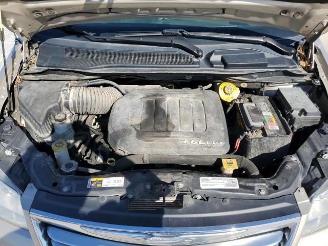 Photo 12 from auction – 2016 CHRYSLER TOWN & COU with VIN 2C4RC1CG7GR254916