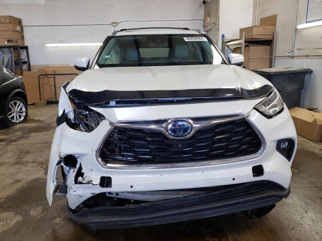 Photo 5 from auction – 2021 TOYOTA HIGHLANDER with VIN 5TDXBRCH1MS020677