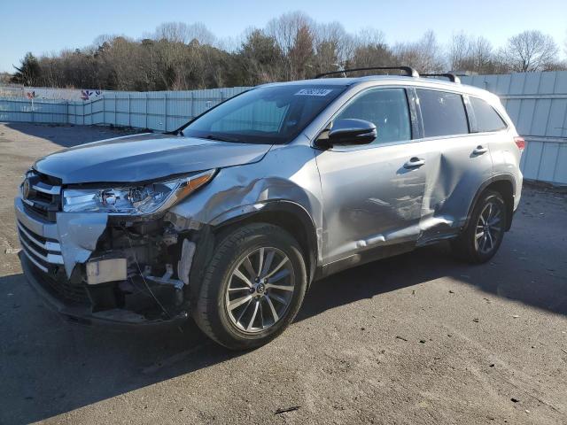Photo 1 from auction – 2019 TOYOTA HIGHLANDER with VIN 5TDJZRFH9KS962003