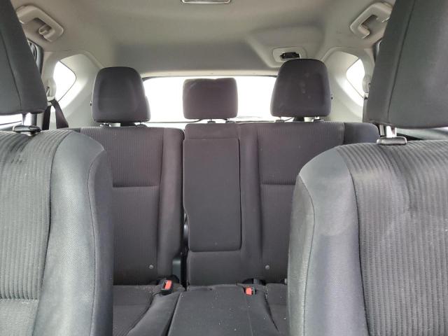 Photo 10 from auction – 2016 TOYOTA RAV4 LE with VIN JTMZFREV1GD091295