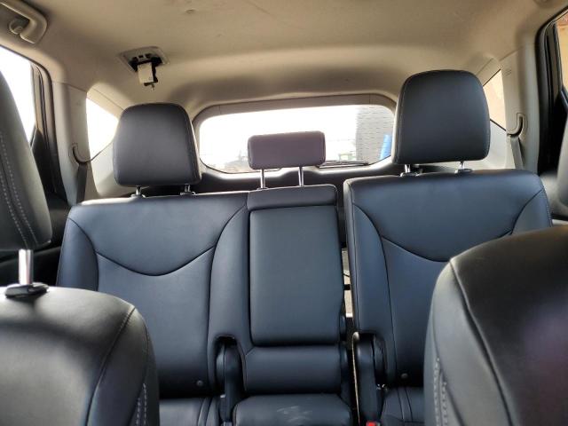 Photo 10 from auction – 2017 TOYOTA PRIUS V with VIN JTDZN3EU2HJ074211