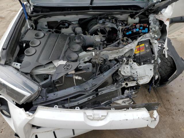 Photo 12 from auction – 2019 TOYOTA 4RUNNER SR with VIN JTEBU5JR0K5638015