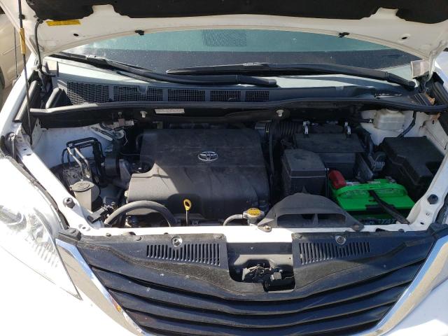 Photo 12 from auction – 2014 TOYOTA SIENNA LE with VIN 5TDKK3DCXES509834