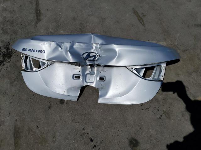 Photo 12 from auction – 2012 HYUNDAI ELANTRA GL with VIN 5NPDH4AE4CH071320