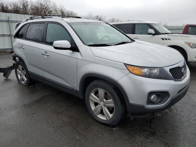 Photo 4 from auction – 2013 KIA SORENTO EX with VIN 5XYKUDA22DG330386