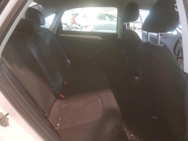 Photo 10 from auction – 2012 VOLKSWAGEN PASSAT S with VIN 1VWAP7A30CC037387