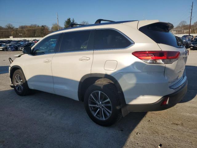Photo 2 from auction – 2018 TOYOTA HIGHLANDER with VIN 5TDJZRFH3JS839439