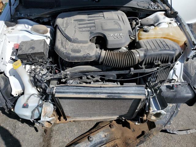 Photo 11 from auction – 2018 CHRYSLER 300 LIMITE with VIN 2C3CCAEG3JH130002