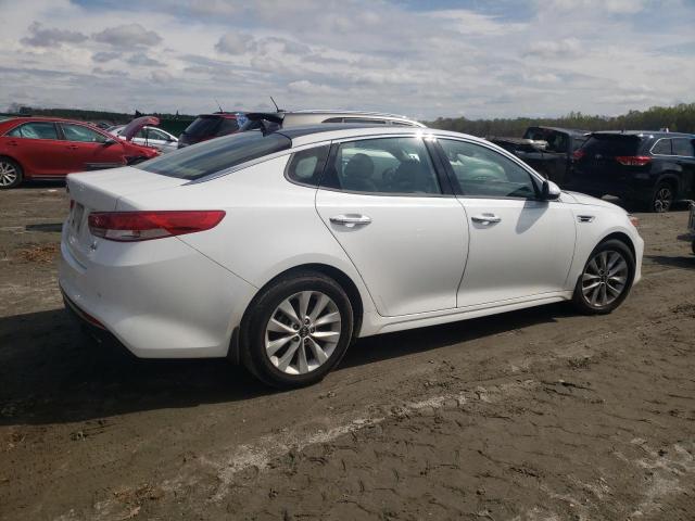 Photo 3 from auction – 2017 KIA OPTIMA EX with VIN 5XXGU4L32HG129111
