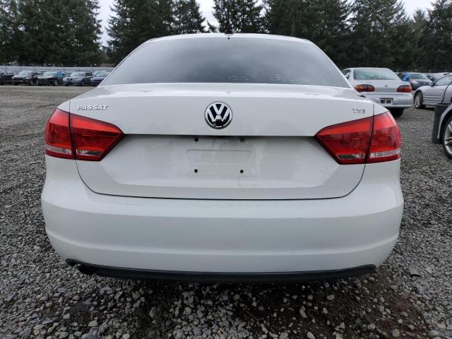 Photo 6 from auction – 2015 VOLKSWAGEN PASSAT S with VIN 1VWAT7A36FC070121