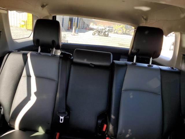 Photo 10 from auction – 2018 TOYOTA 4RUNNER SR with VIN JTEBU5JR9J5548151