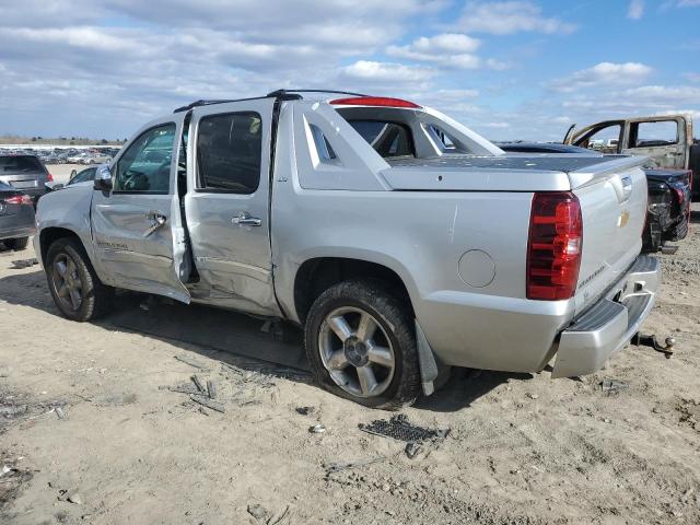 Photo 2 from auction – 2012 CHEVROLET AVALANCHE with VIN 3GNTKGE77CG213007