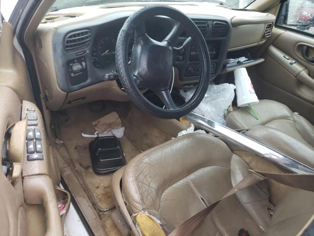 Photo 8 from auction – 2002 CHEVROLET BLAZER with VIN 1GNCS13WX2K135093