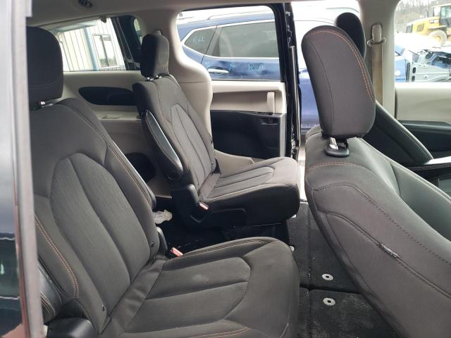 Photo 11 from auction – 2017 CHRYSLER PACIFICA T with VIN 2C4RC1DG8HR611455