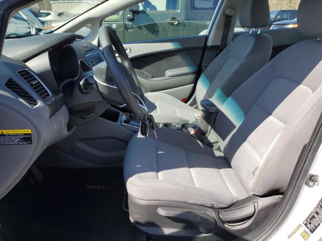 Photo 7 from auction – 2017 KIA FORTE LX with VIN 3KPFK4A71HE147132