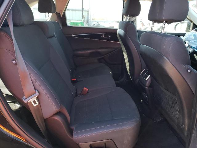 Photo 10 from auction – 2018 KIA SORENTO LX with VIN 5XYPGDA33JG397709