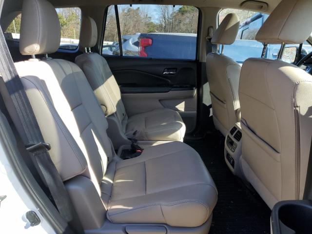 Photo 11 from auction – 2020 HONDA PILOT TOUR with VIN 5FNYF5H64LB008020