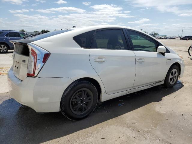 Photo 3 from auction – 2013 TOYOTA PRIUS with VIN JTDKN3DU9D5663505