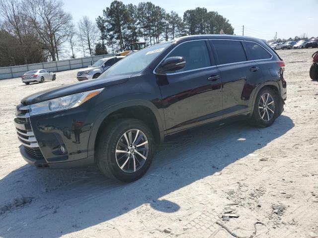 TOYOTA HIGHLANDER 2018 with VIN 5TDKZRFHXJS526960 - Photo from auction