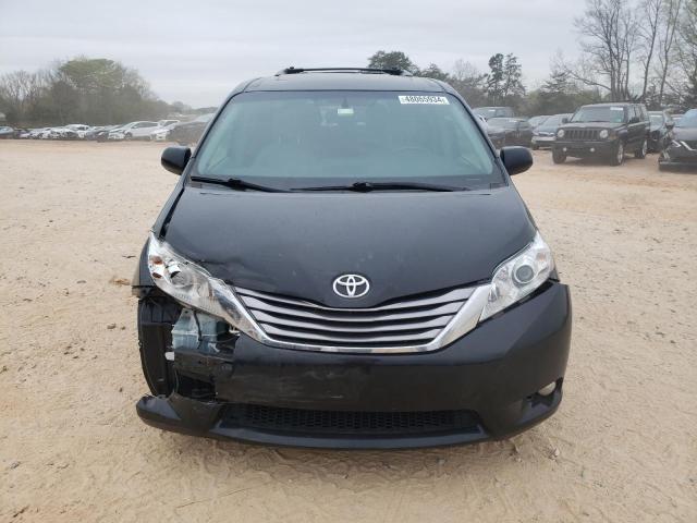 Photo 5 from auction – 2017 TOYOTA SIENNA XLE with VIN 5TDYZ3DC8HS876550