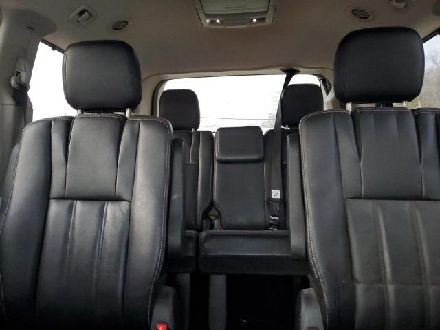 Photo 10 from auction – 2013 CHRYSLER TOWN & COU with VIN 2C4RC1BGXDR807975